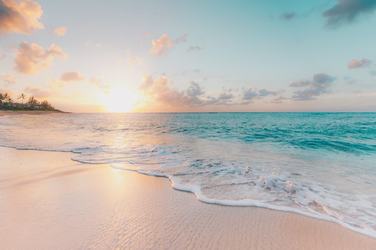 Viagem em praia paradisíaca